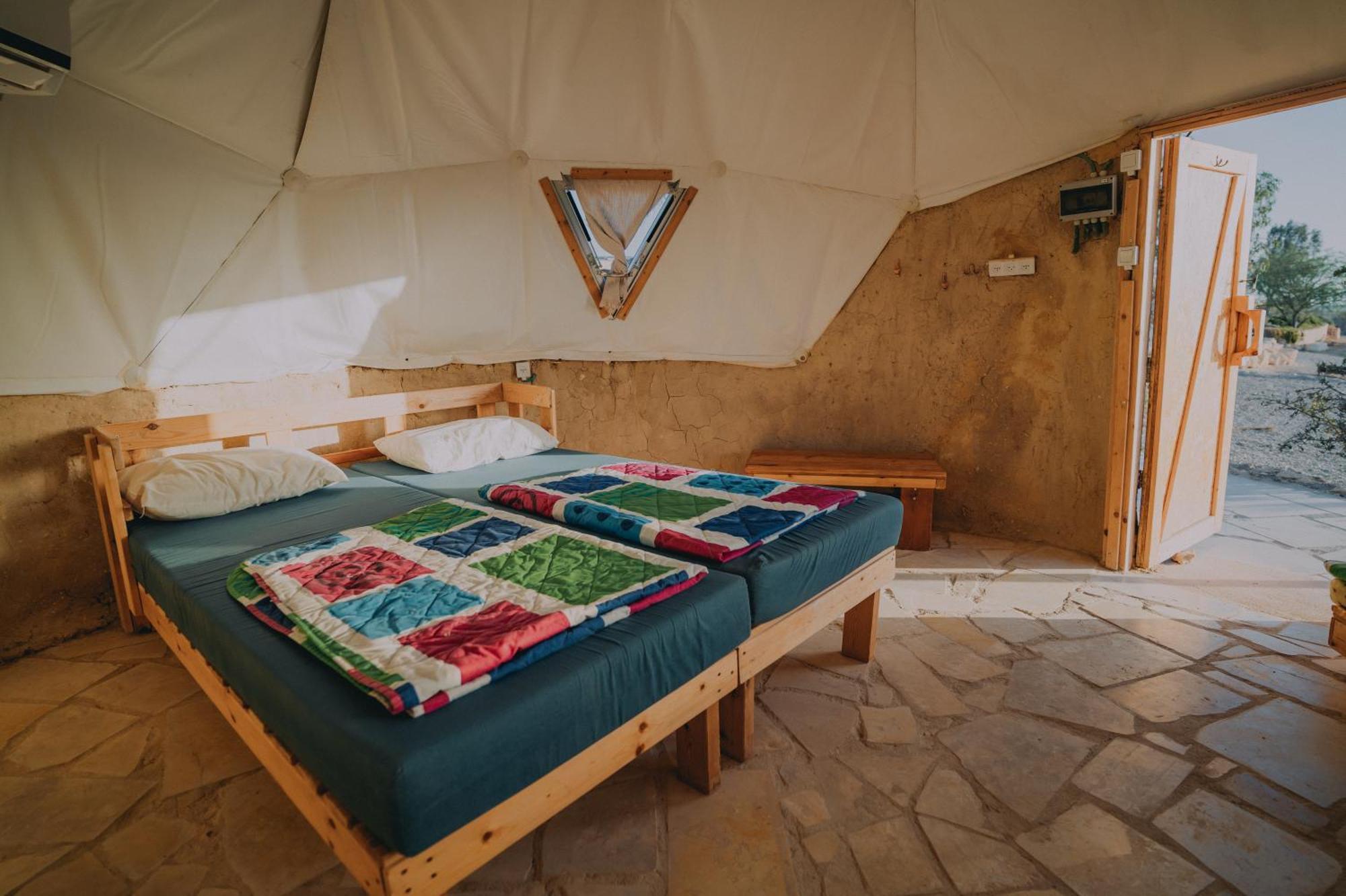 הוילה מצפה רמון Desert Shade Camp חוות צל מדבר חדר תמונה